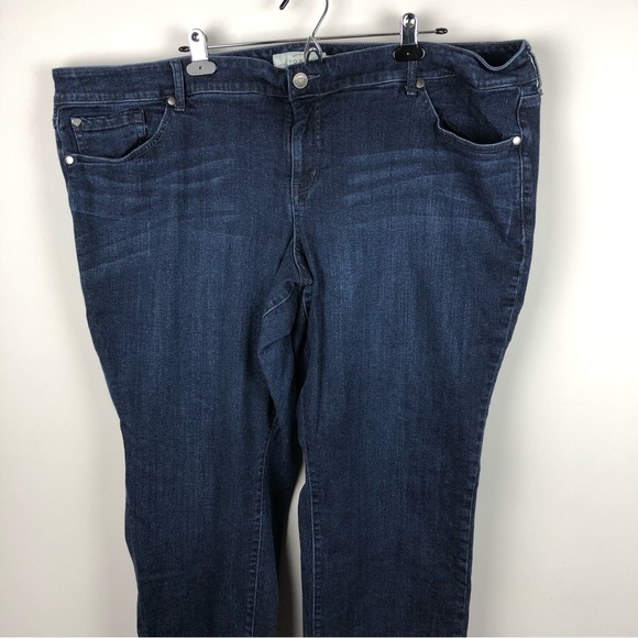 Torrid Boyfriend Jeans Dark Wash Size 28 - Picture 11 of 11